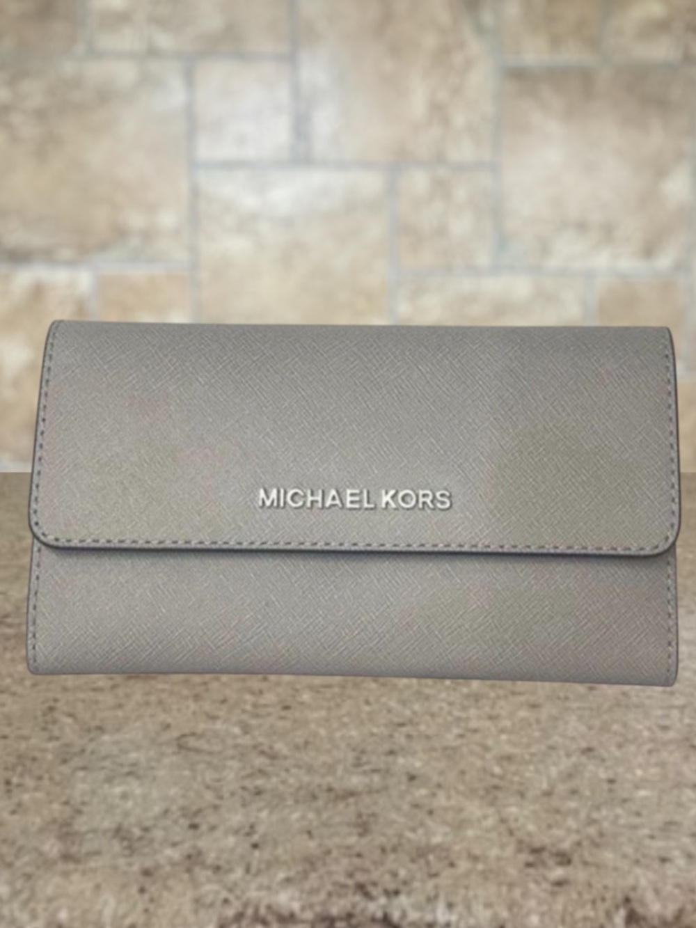 Michael Kors Trifold Leather Wallet Pearl Gray